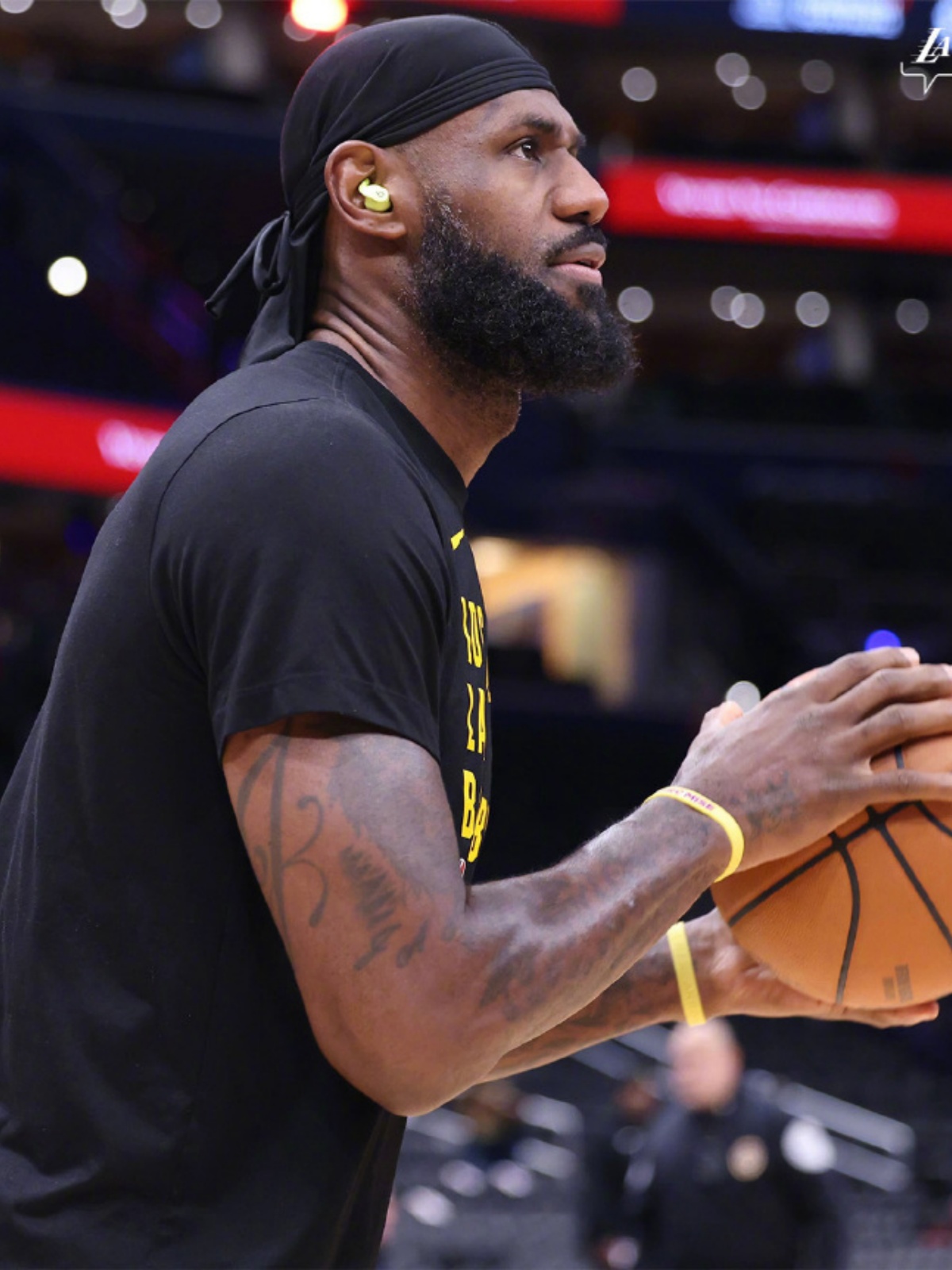 爱游戏全站洛杉矶湖人内部会议纪要流出——今夜扳平良机，欧篮联使命明确，年轻球员得到机会的简单介绍