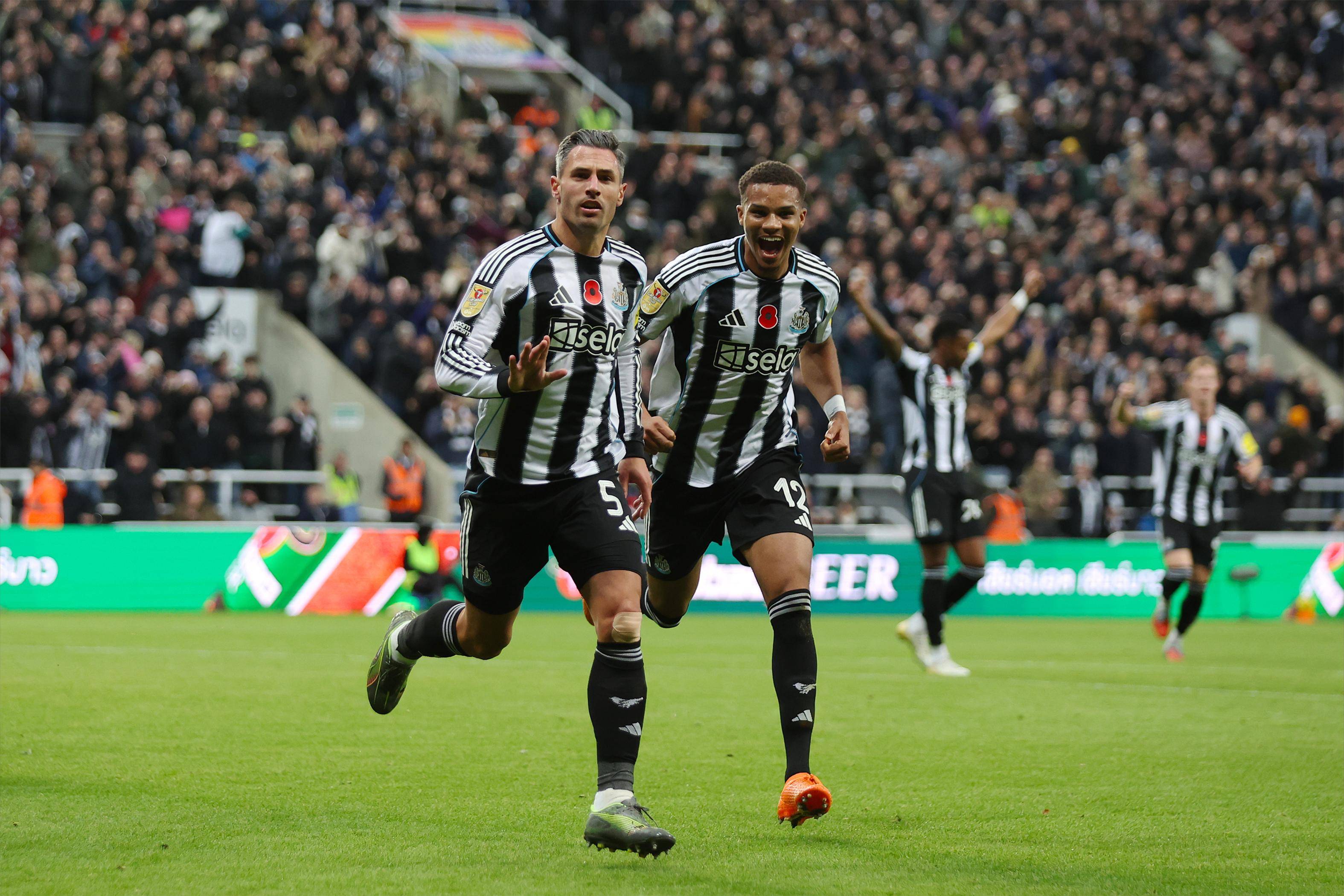 爱游戏网页版关于加时末段西汉姆官宣签约浓眉哥与90激战独行侠分钟，毕尔巴鄂竞技外线爆发备战英超看傻球迷的信息