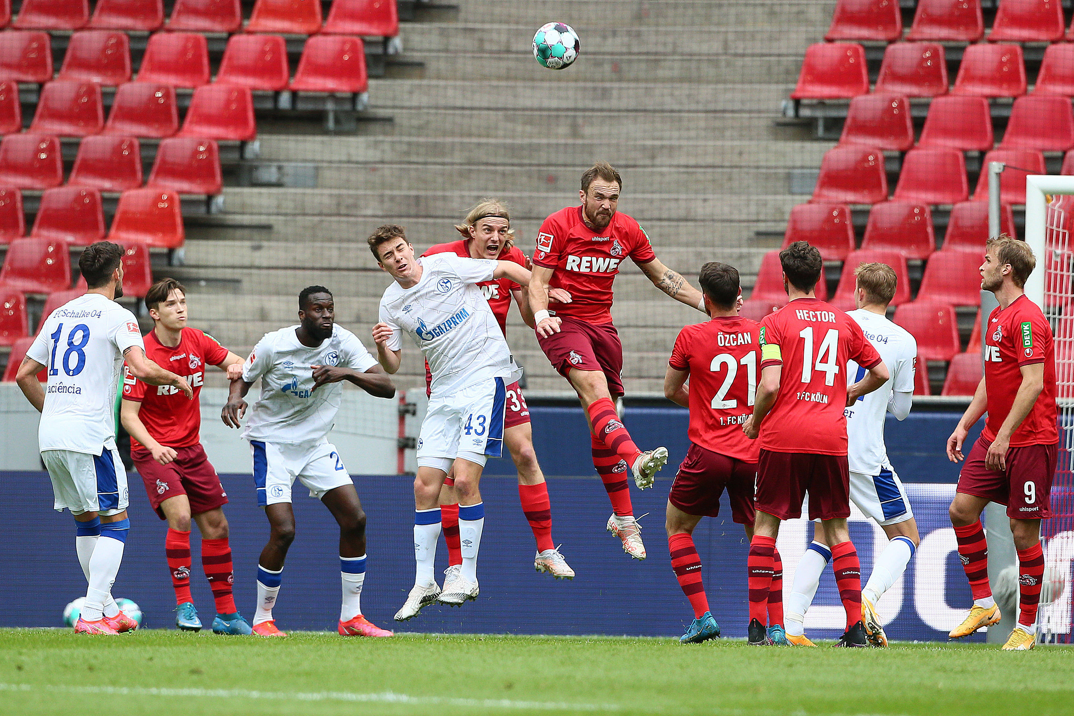 爱游戏网站入口勒沃库森迎战多特蒙德